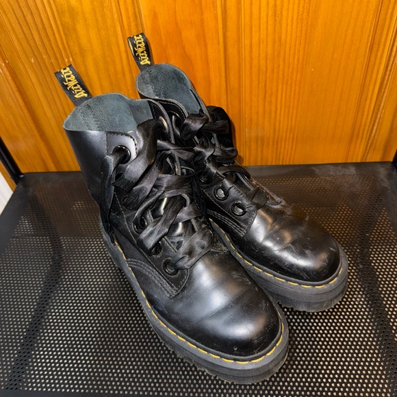 Dr. Martens Molly Women's Leather Platform Boots - Picture 3 of 4